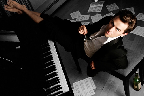 Daniel Reichard Set for Holiday Concert at The Triad on December 10!